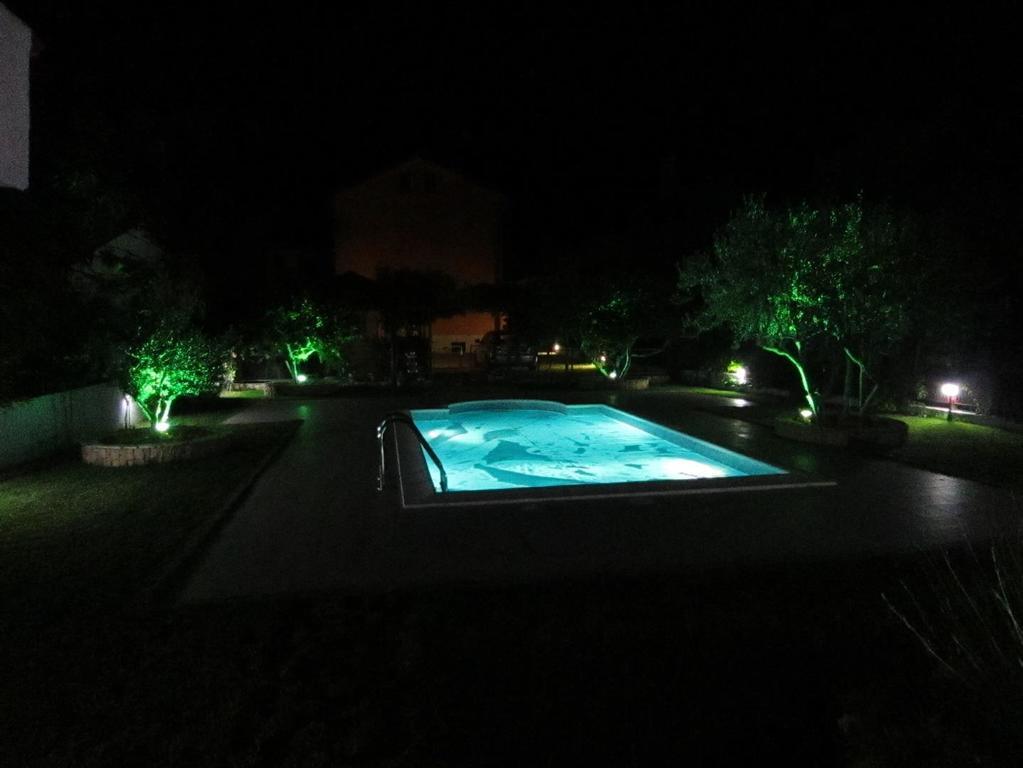 Villa Croatica Apartments 자보리치 외부 사진