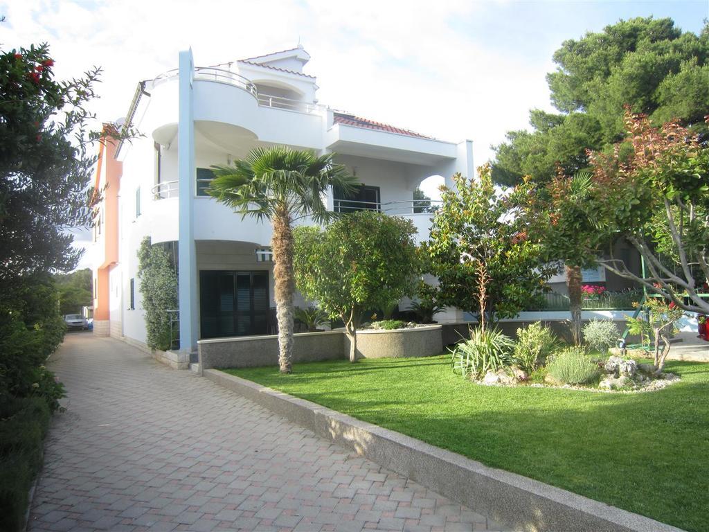 Villa Croatica Apartments 자보리치 외부 사진