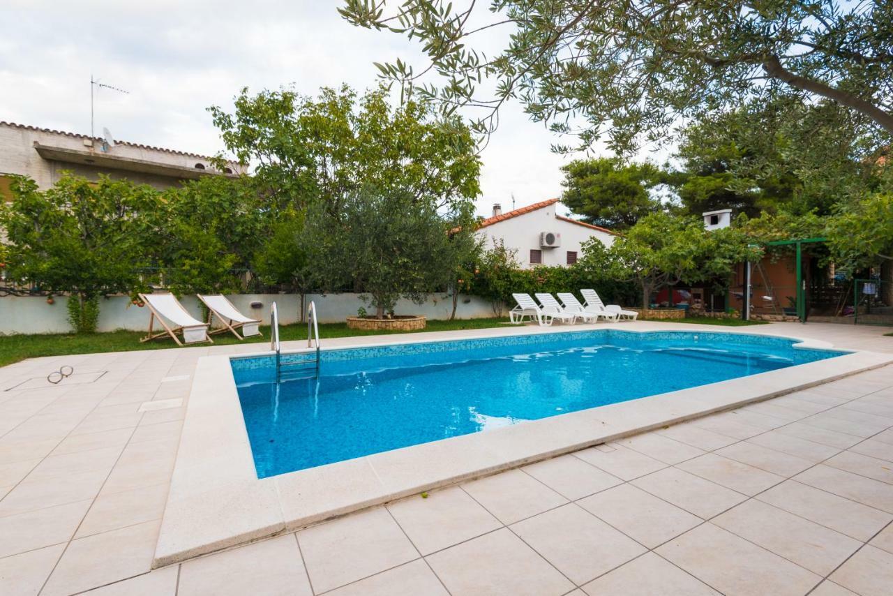 Villa Croatica Apartments 자보리치 외부 사진